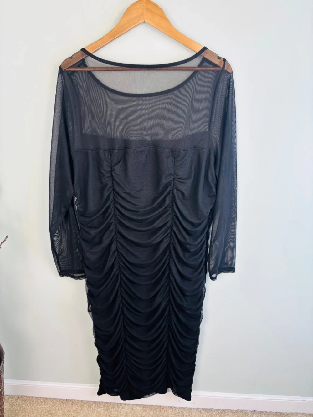 Torrid Mesh Long Sleeve Bodycon Dress NWT Size 3X - Picture 6 of 6